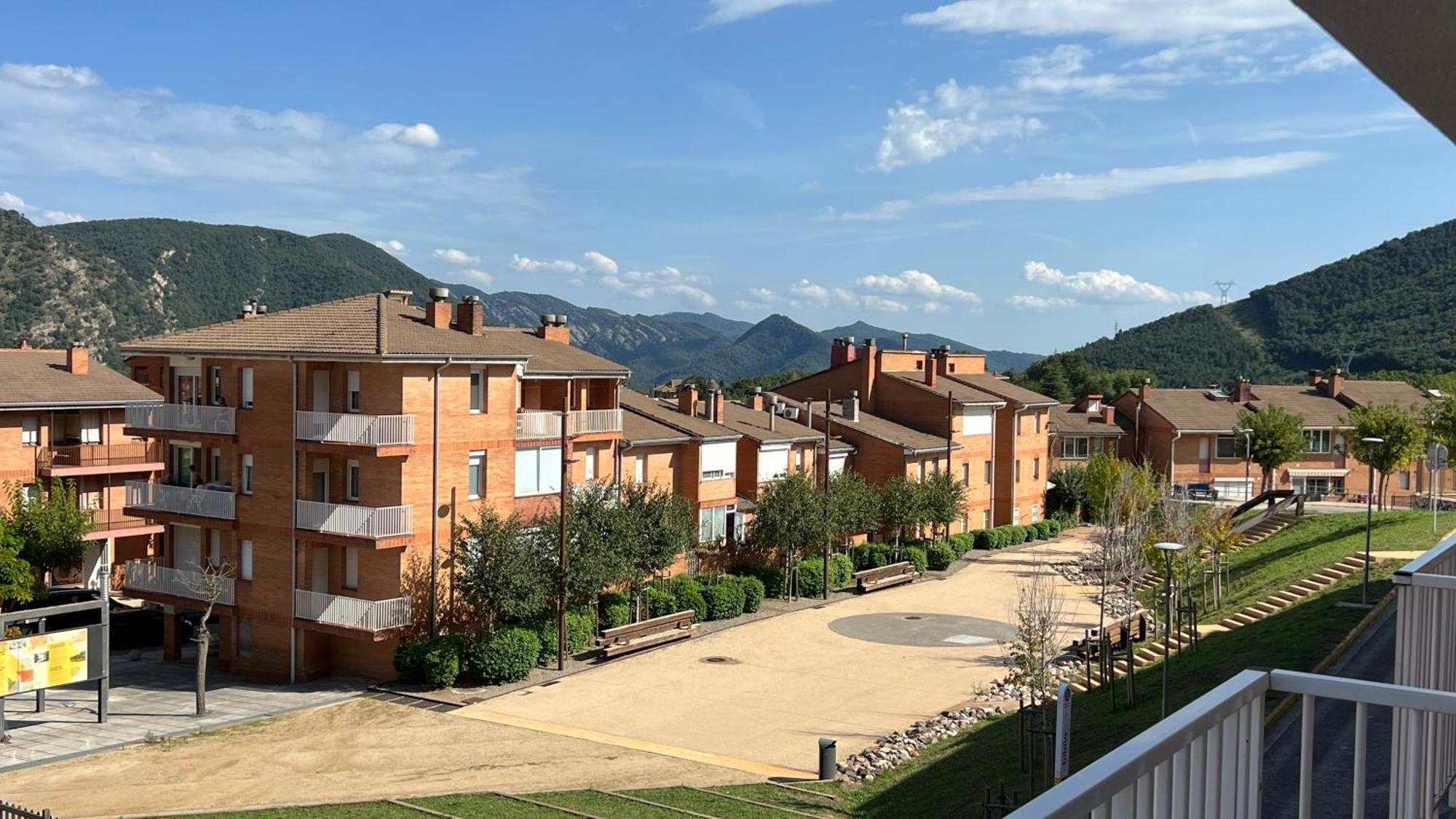 Apartament Acollidor Al Bergueda 6P Sant Jordi de Cercs Eksteriør billede