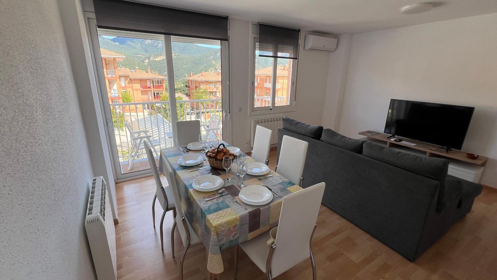 Apartament Acollidor Al Bergueda 6P Sant Jordi de Cercs Eksteriør billede